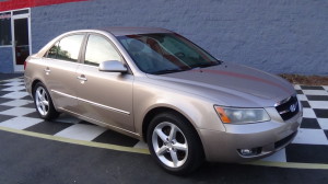 2008 Hyundai Sonata gold (3)