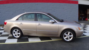 2008 Hyundai Sonata gold (4)