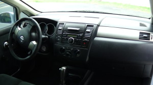 2011 NISSAN VERSA (27)